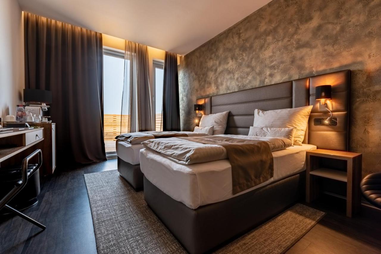 Nutrend World Hotel ออลอโมตซ์ ภายนอก รูปภาพ