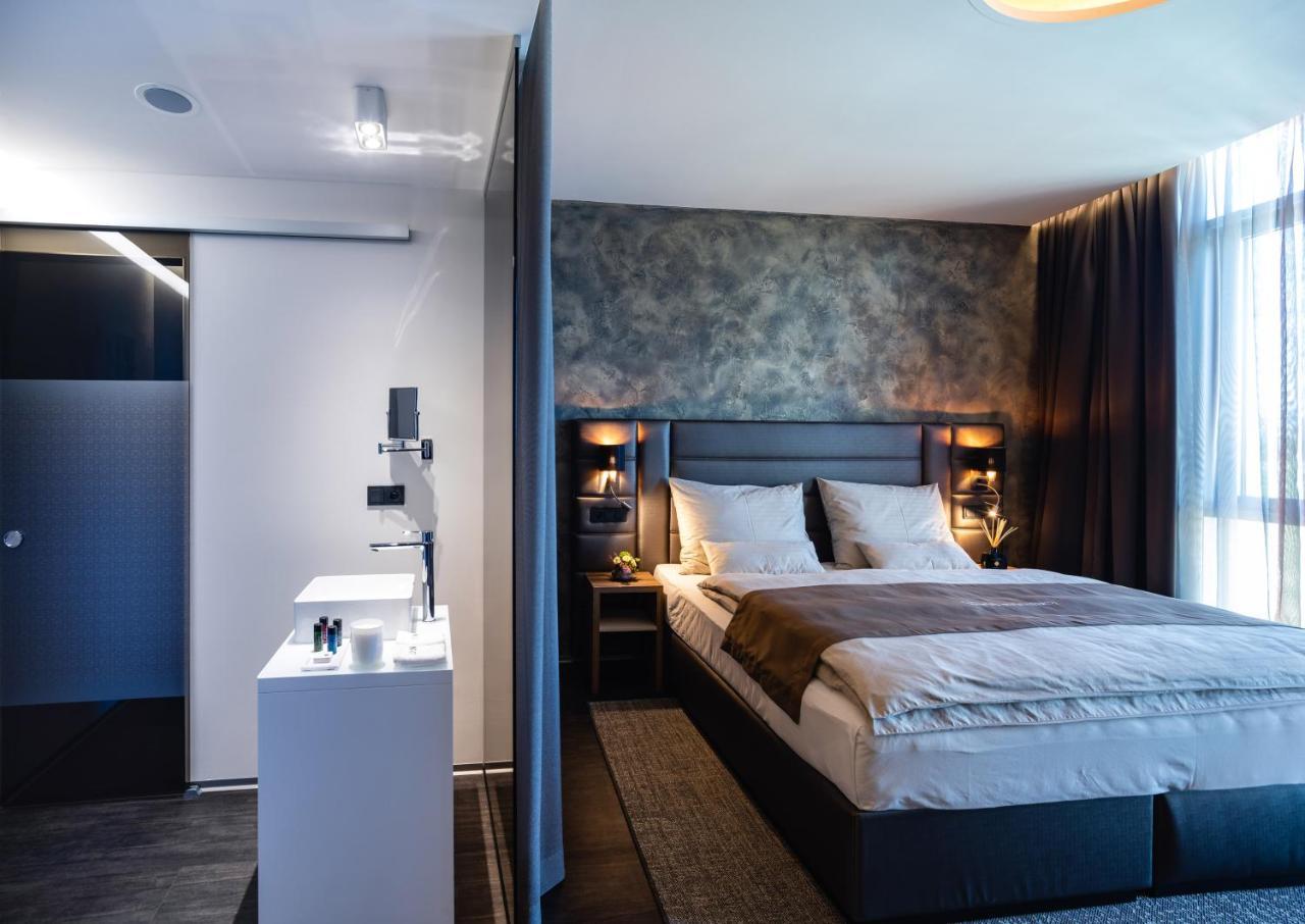 Nutrend World Hotel ออลอโมตซ์ ภายนอก รูปภาพ
